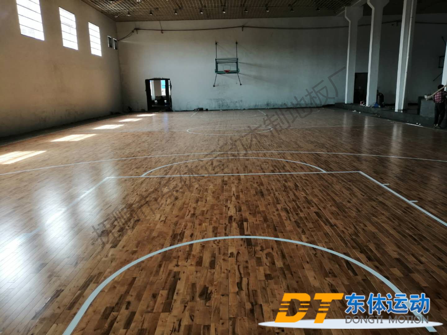 佰佳篮羽馆