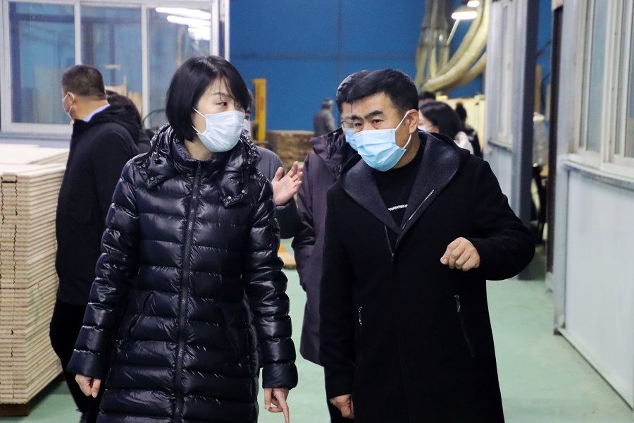 市委领导-副市长孙静莅临我厂参观指导